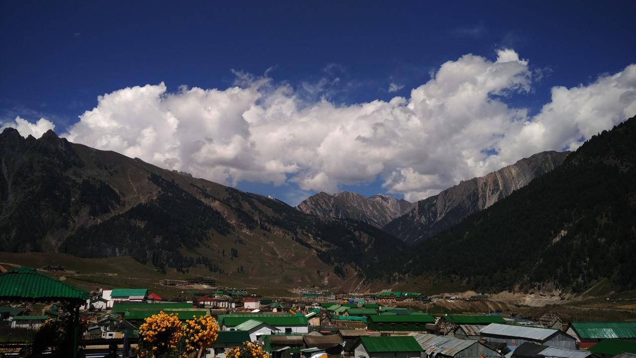 Hotel Glacier Heights Sonāmarg Екстериор снимка